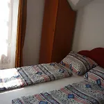 Baratsag Haz Alsoors